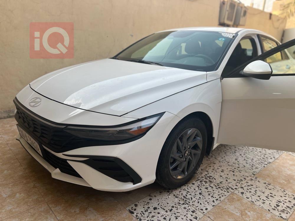 هیوندای ئەلەنترا